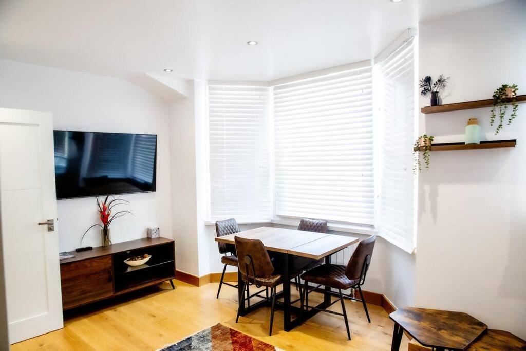 Airy, 3 Bedrooms, Ensuite , Central London Flat Экстерьер фото